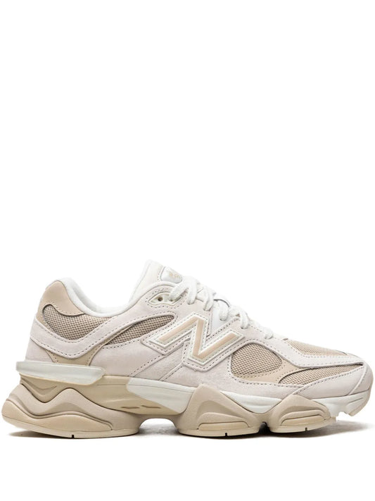 Beige/White