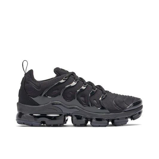 NIKE AIR VAPORMAX PLUS – BLACK